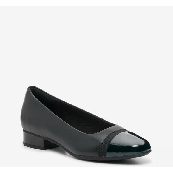 Clarks Womens Juliet Monte Ballet Flat Size 9 M Black Leather Cap Toe Shoe - Picture 11 of 11